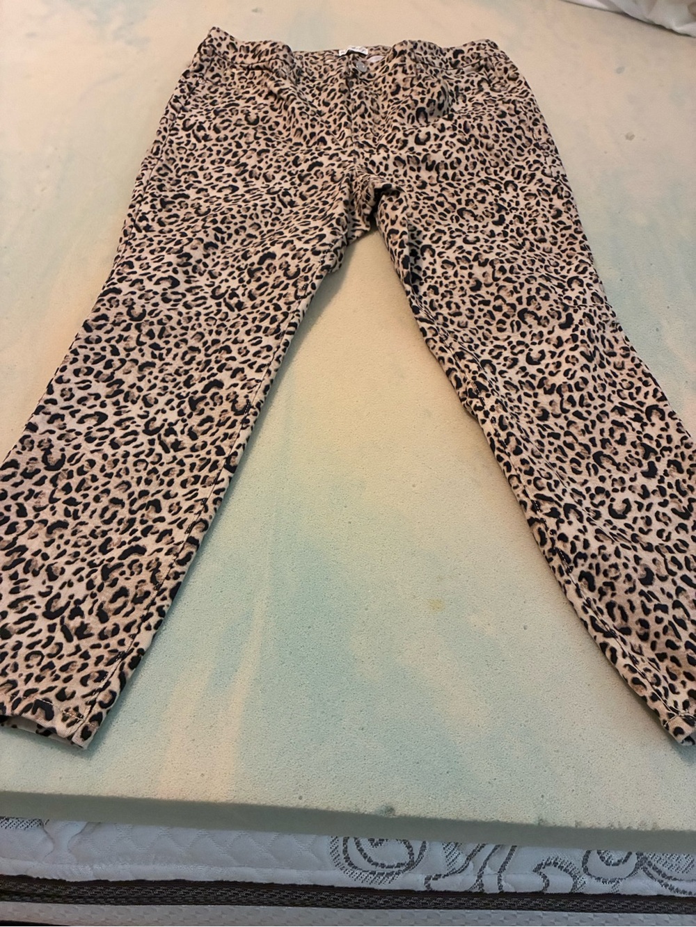 Wonderly Women’s Skinny Jeans - Beige and Black Leopard Print